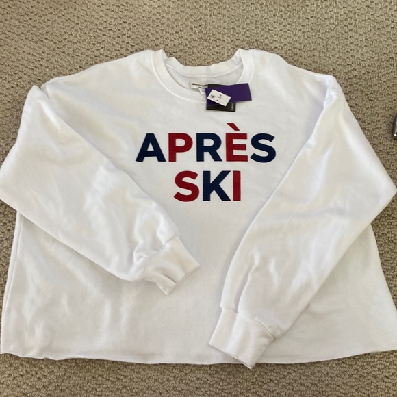 New with tags Grayson Threads Après-ski sweatshirt size L